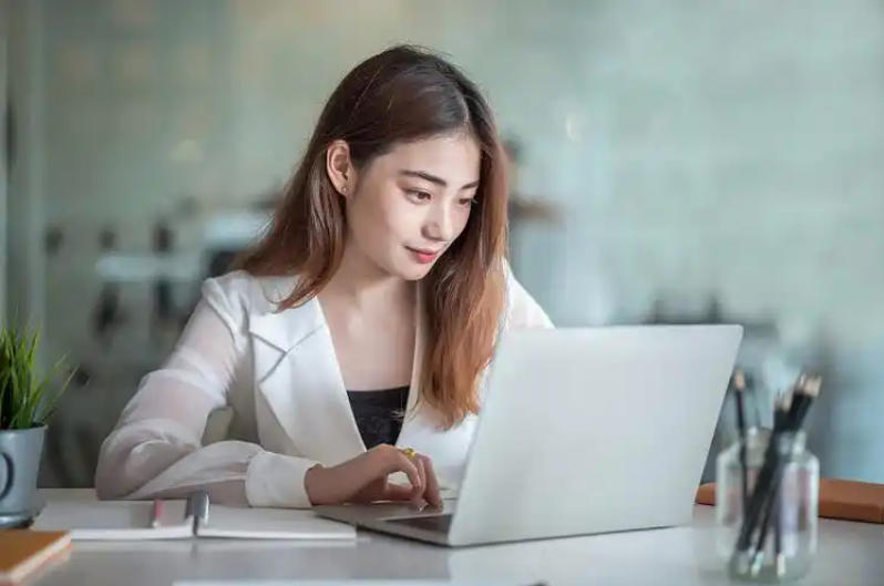 资兴市一条龙装饰股份公司轮播图1